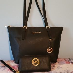 Michael Kors tote bag with free wallet